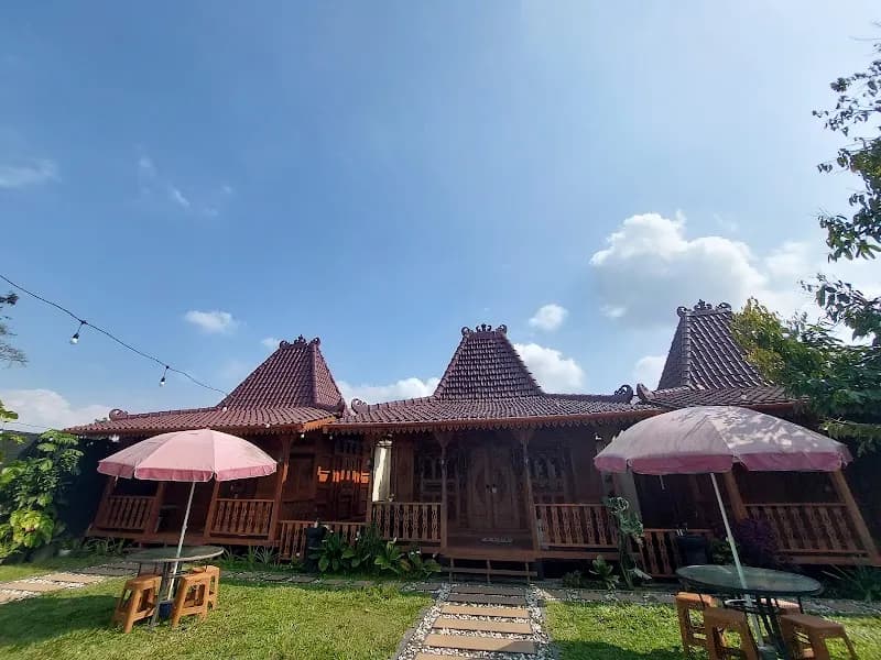 RedDoorz Syariah Terminal Mendolo - Photo 3