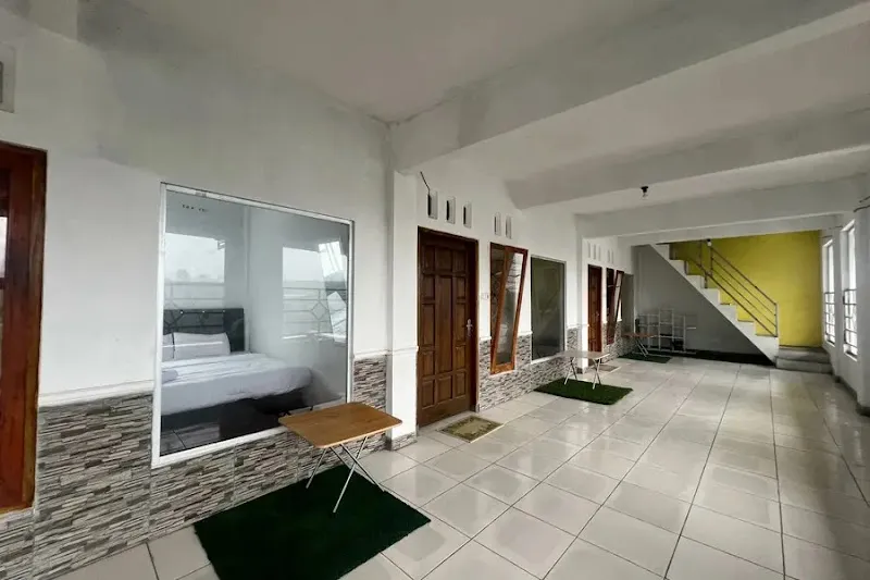 RedDoorz Jalan Dieng 4 - Photo 4