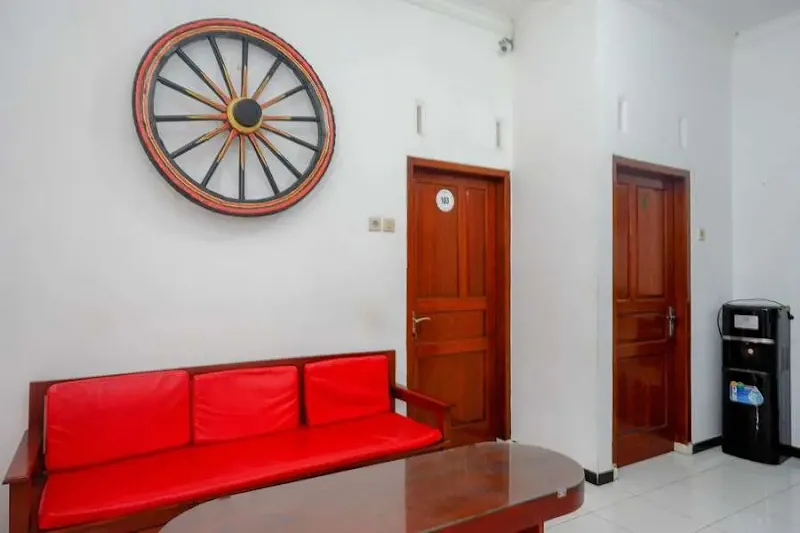 RedDoorz Alun-Alun Wonosobo 2 - Photo 5