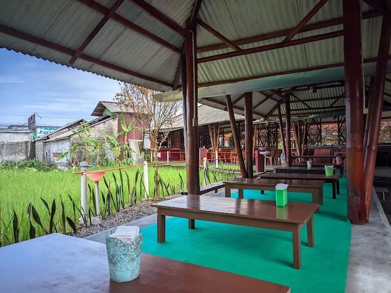 Rumah Makan Harmoni - Photo 4