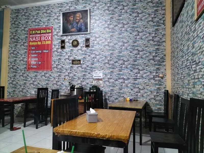 Warung Makan Pak Dhe - Photo 3