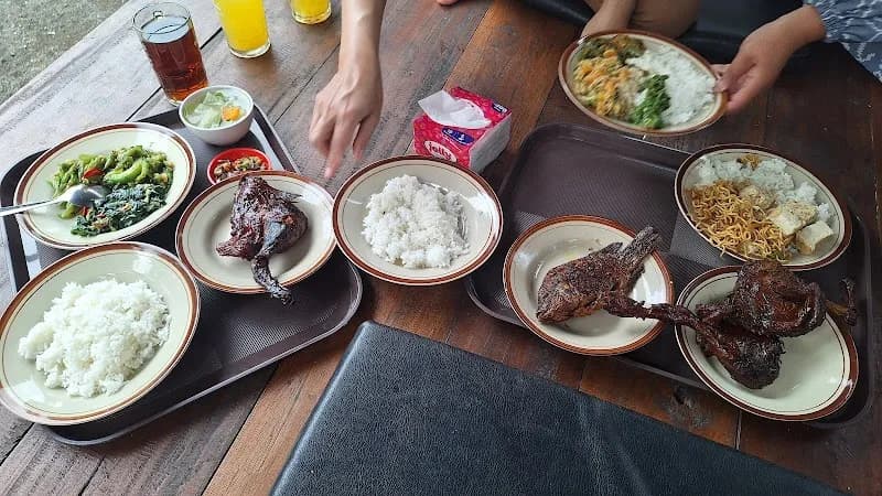 Waroeng Bu Ana - Photo 2