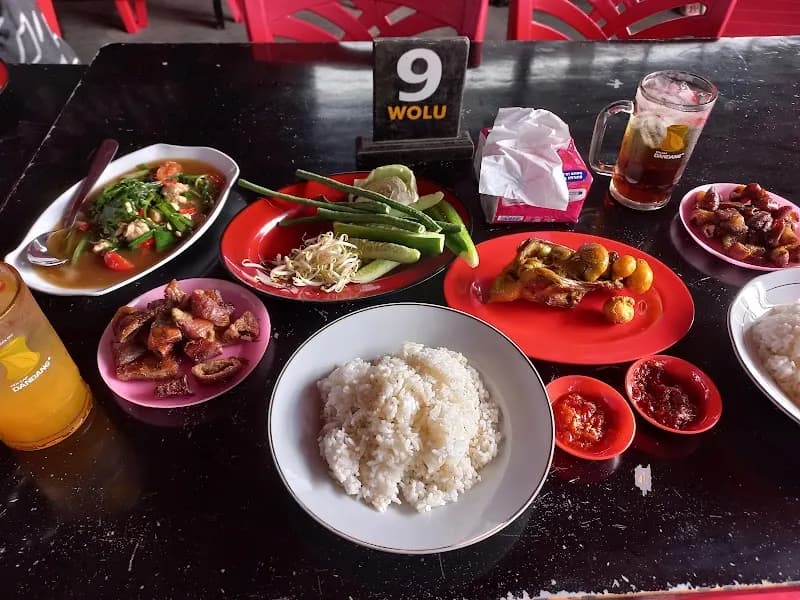 Kedai Wolu Seafood & Coffee - Photo 5