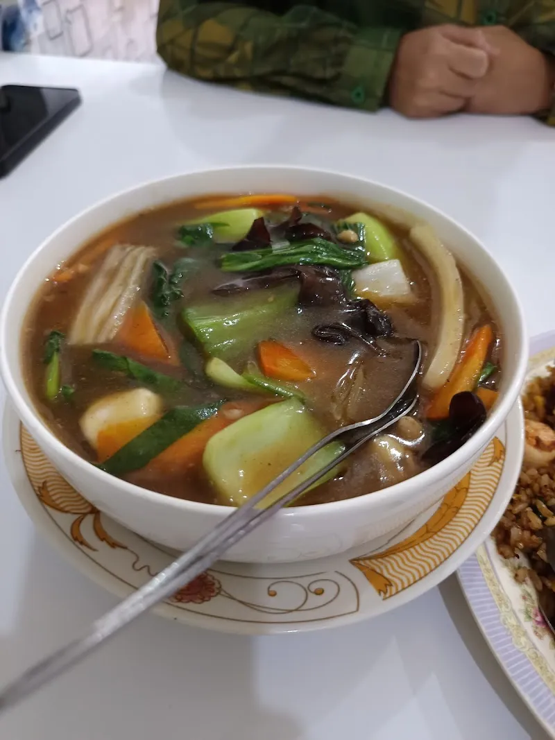 Siantar Top Resto - Photo 4