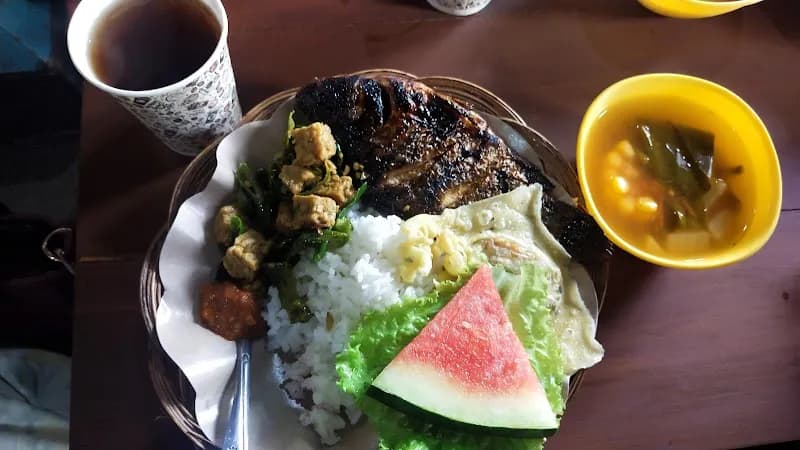 Warung Mbok Suli Dieng - Photo 5