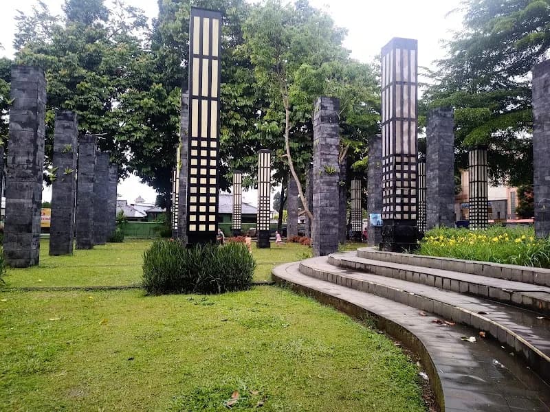 Alun-Alun Wonosobo - Photo 4