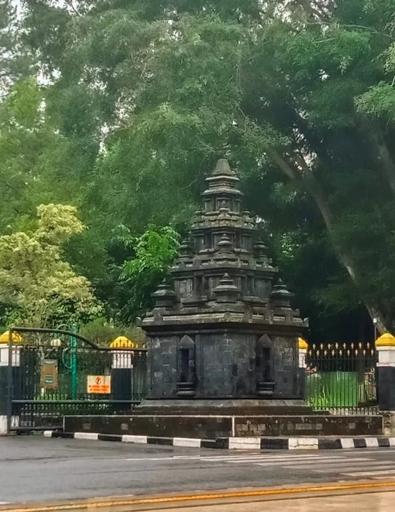 Alun-Alun Wonosobo - Photo 5