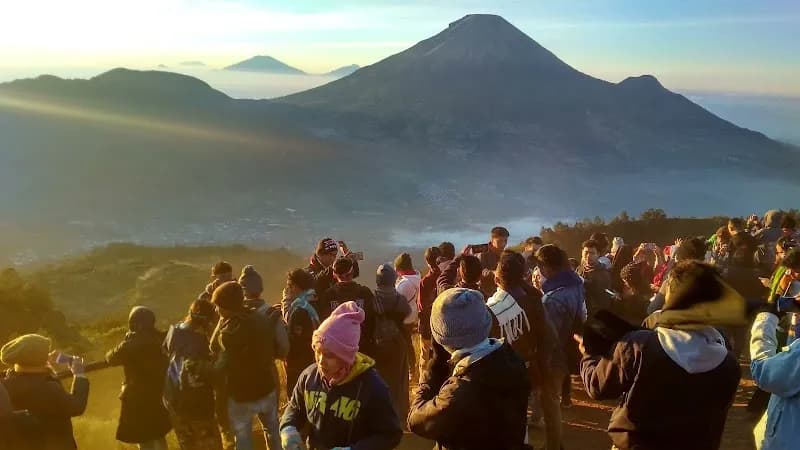 Sikunir Sunrise - Photo 2