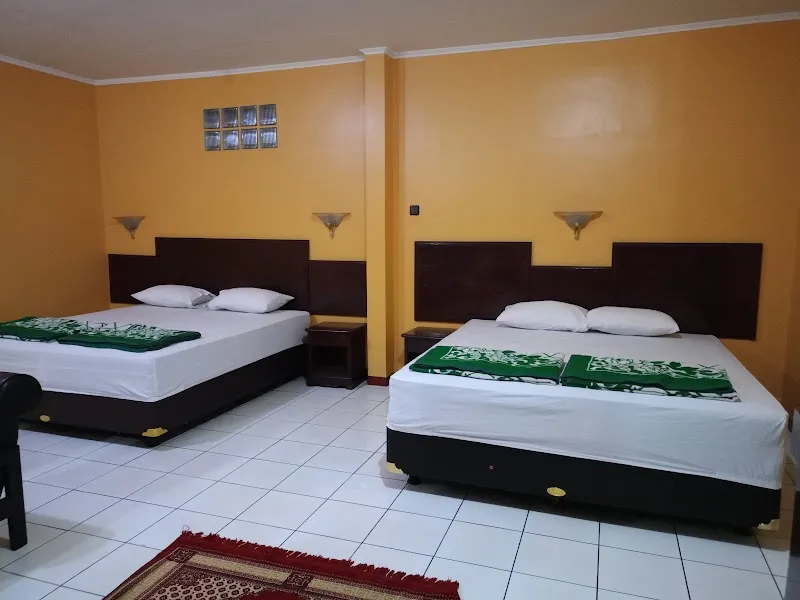 Hotel Sri Kencono - Photo 2