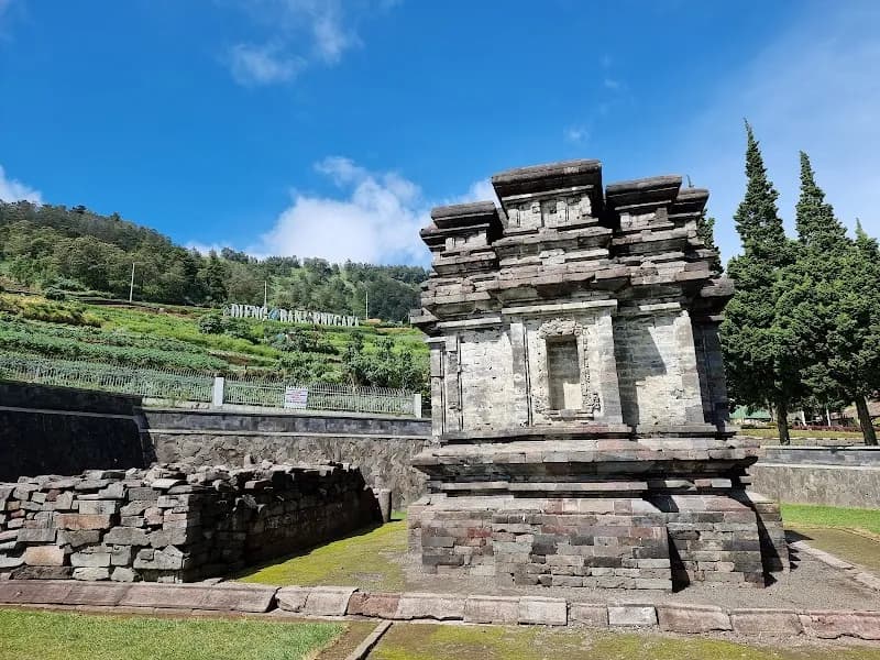Candi Gatotkaca