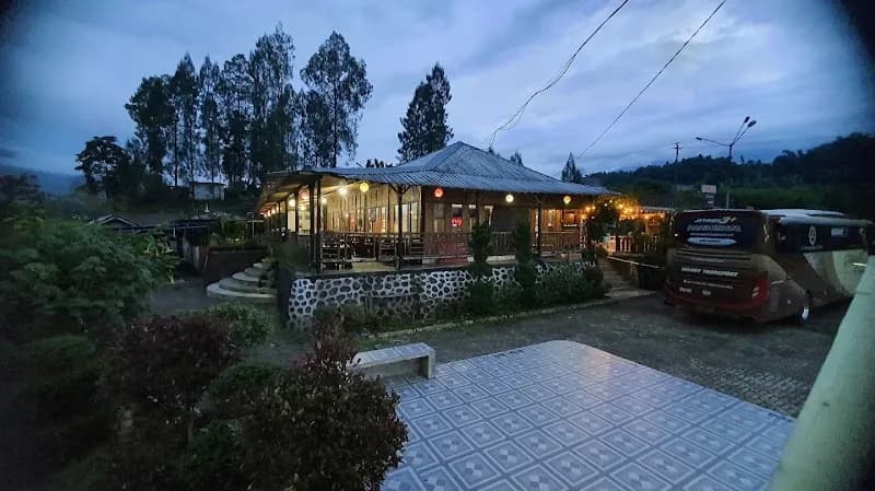 Kampoeng Dieng Negeri di Awan