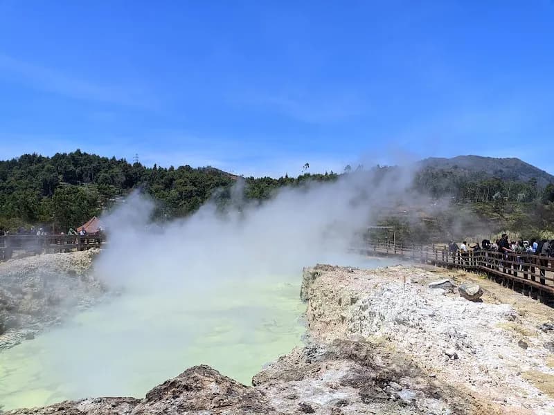 Kawah Sikidang Dieng
