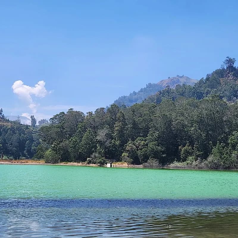 Telaga Pengilon