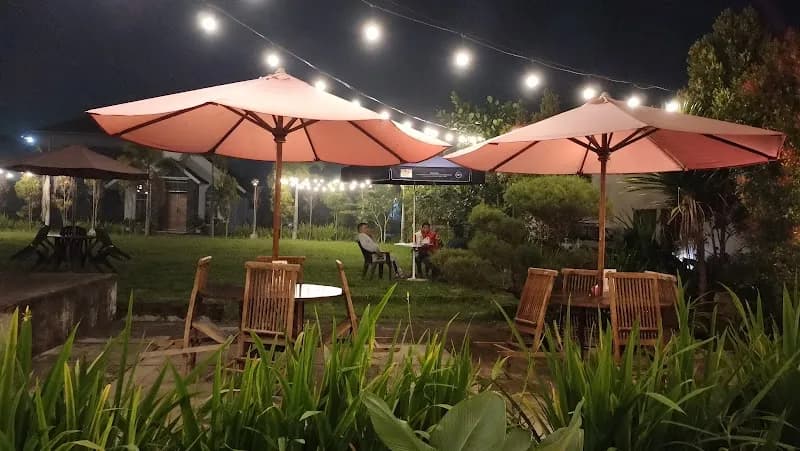 Red Lotus Resto & Coffee