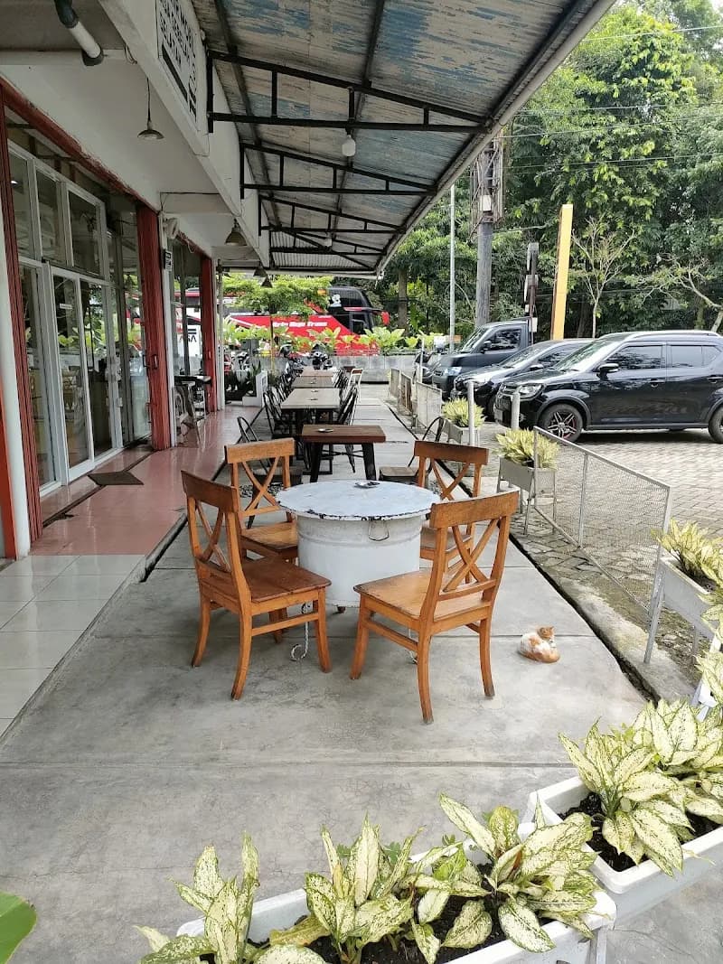 Samarasa Coffee & Resto